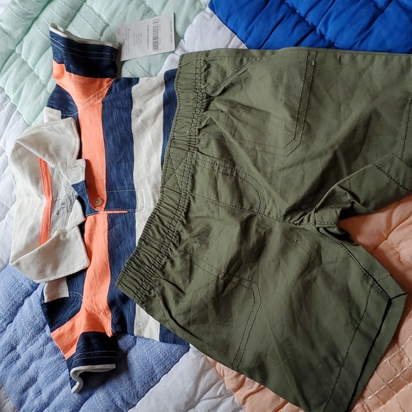 NWT 2 piece Carter's set size 18 months - Picture 1 of 6
